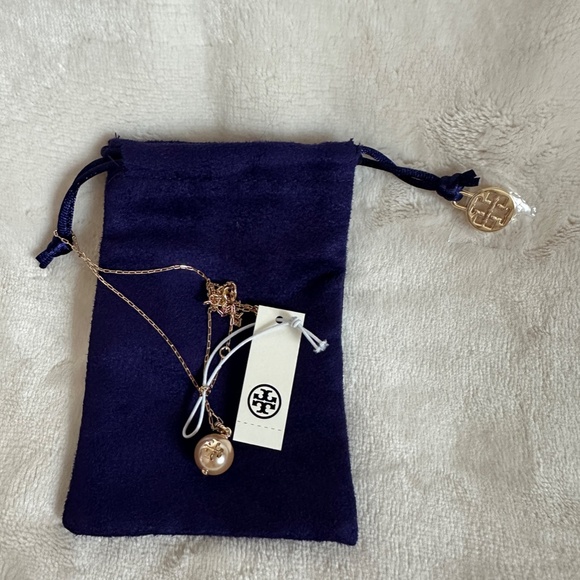 NWT!Tory Burch Ivory Rosegold Tone Pearl Logo Rope Chain Women's Necklace 143338 - Picture 7 of 7